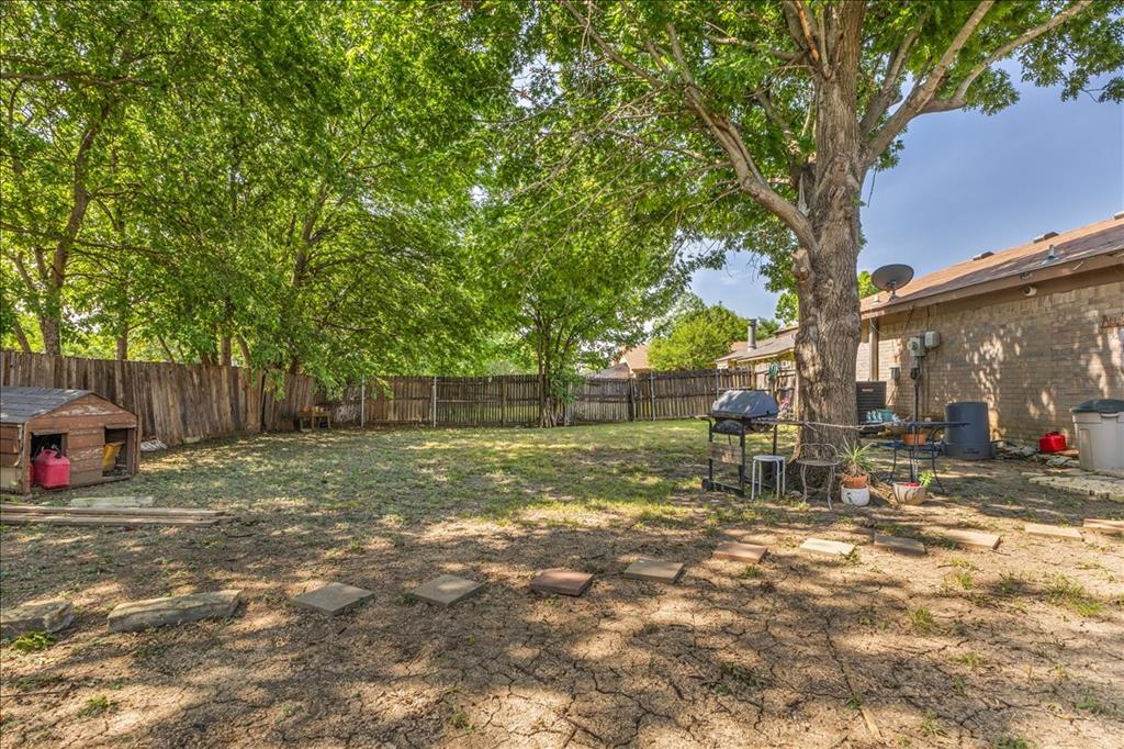 3423 Hickory Hill Drive Property Photo 22