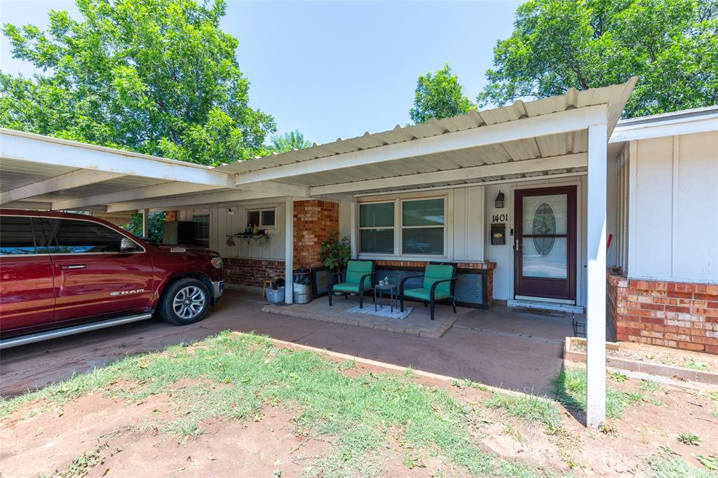 1401 Glendale Drive Property Photo 3
