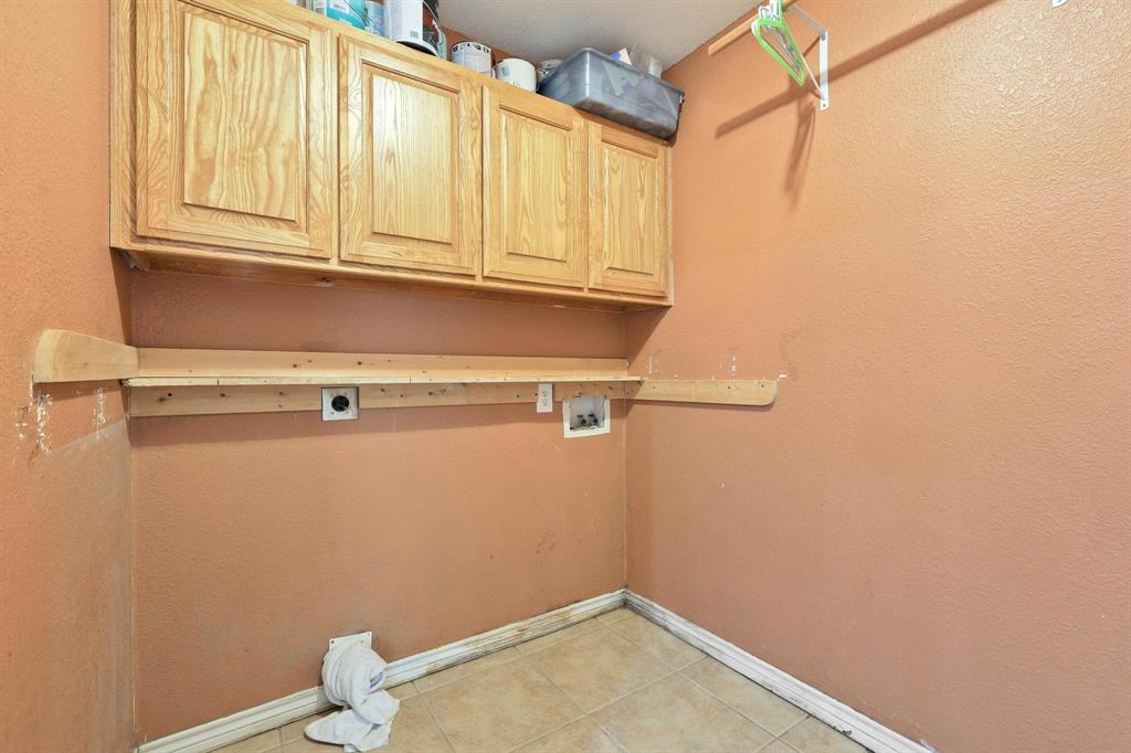 207 W South Street Property Photo 11