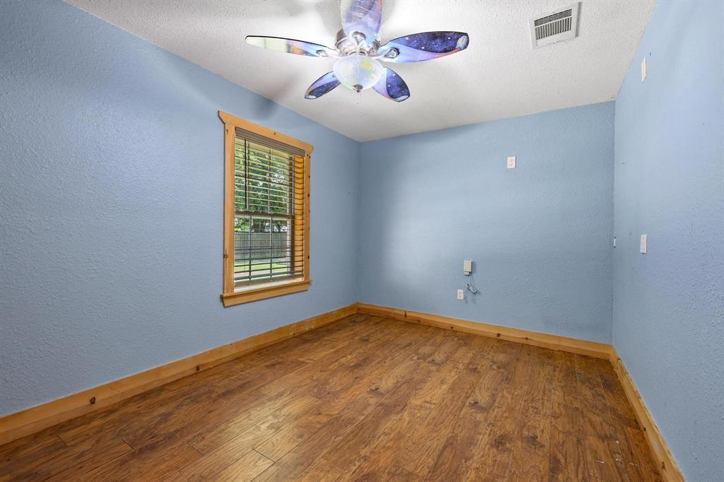 207 W South Street Property Photo 12