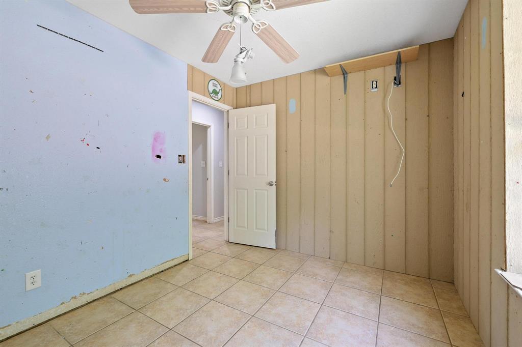 207 W South Street Property Photo 17