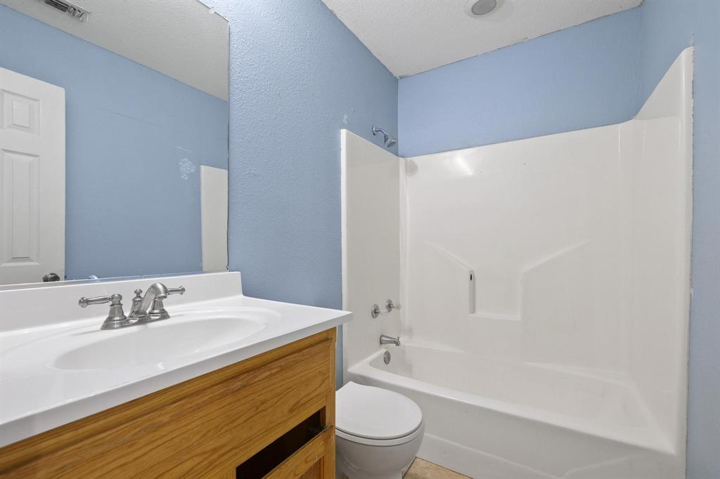 207 W South Street Property Photo 18