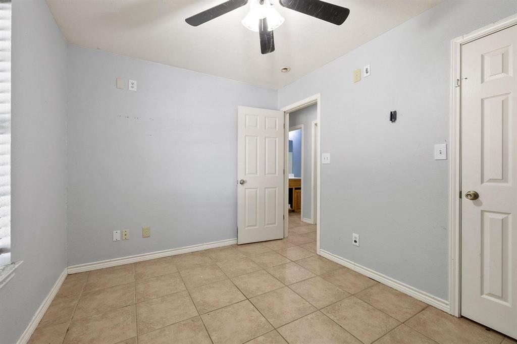207 W South Street Property Photo 20
