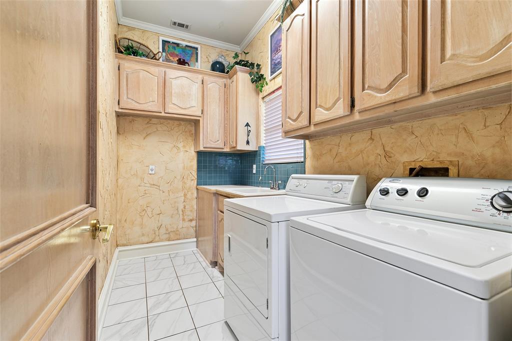 4633 E Shadow Ridge Drive Property Photo 16