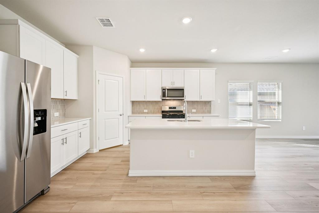 3407 Richmond Drive Property Photo 4