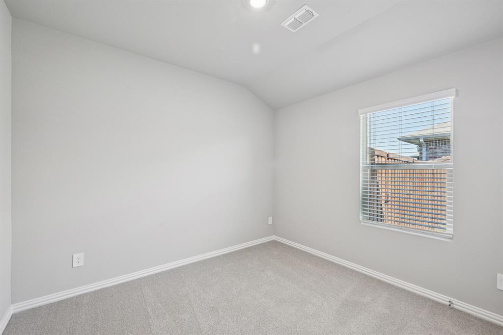 1573 Coldwater Way Property Photo 20