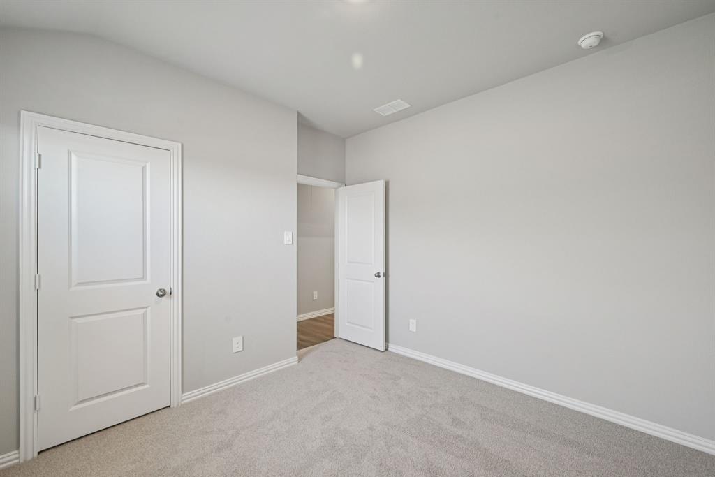 1573 Coldwater Way Property Photo 21