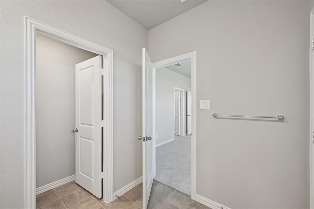 1573 Coldwater Way Property Photo 30