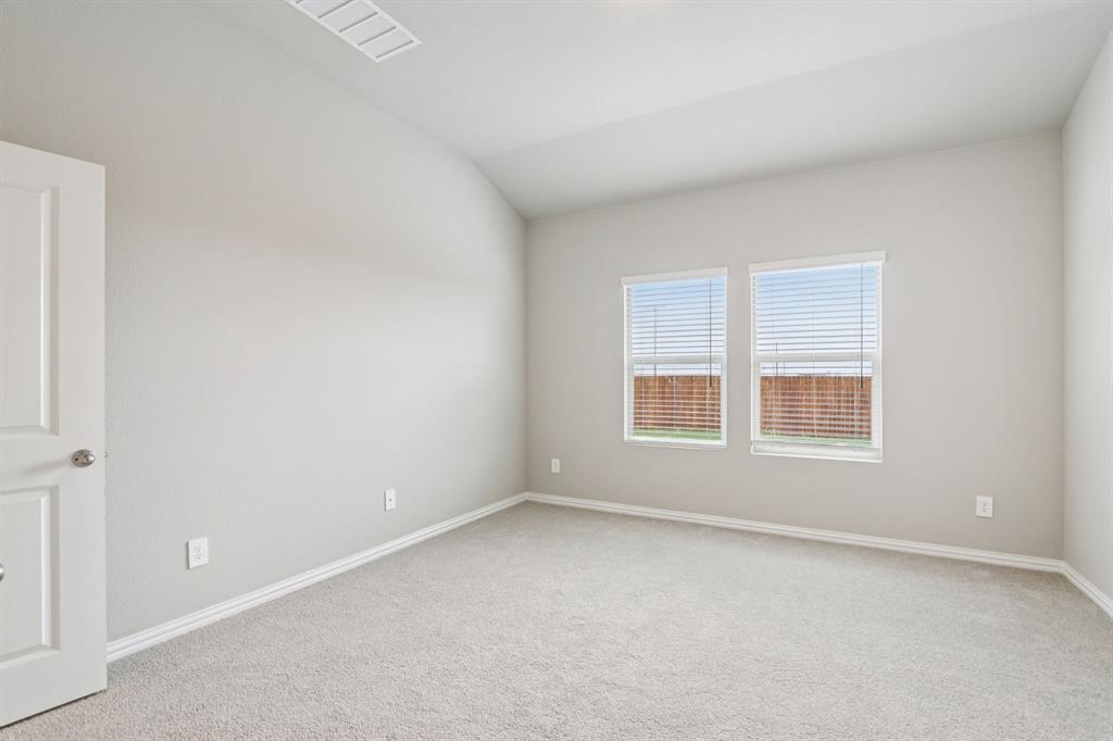 1567 Coldwater Way Property Photo 20