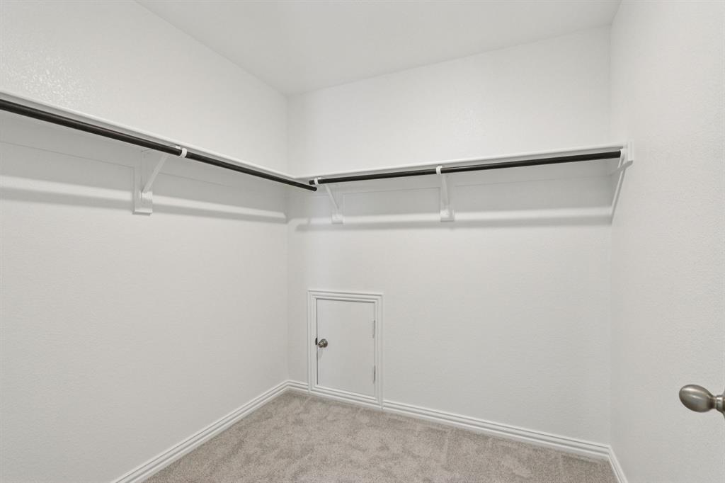 1567 Coldwater Way Property Photo 35