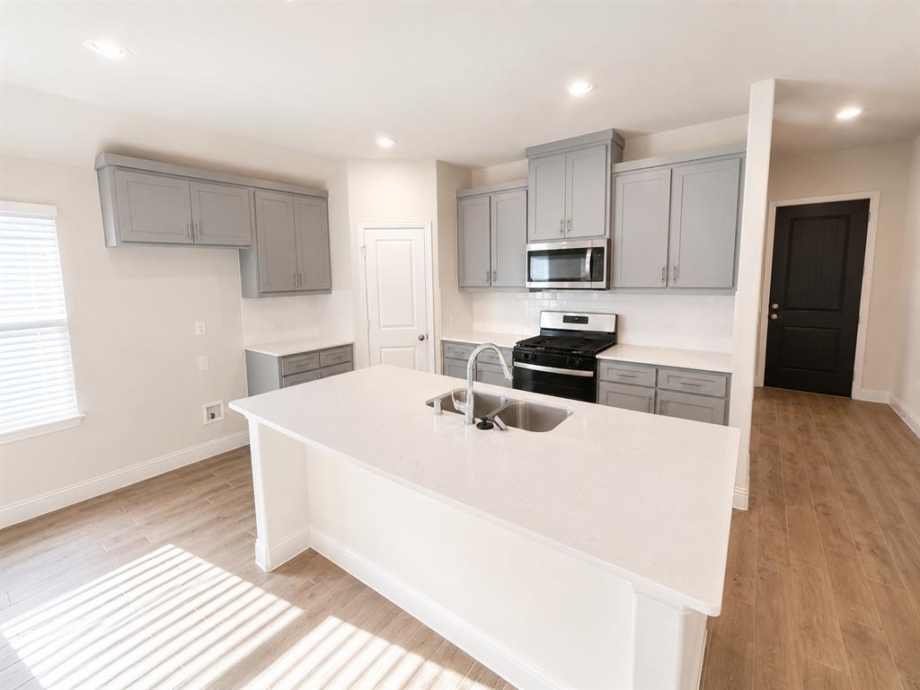 1212 Castiglione Lane Property Photo 4