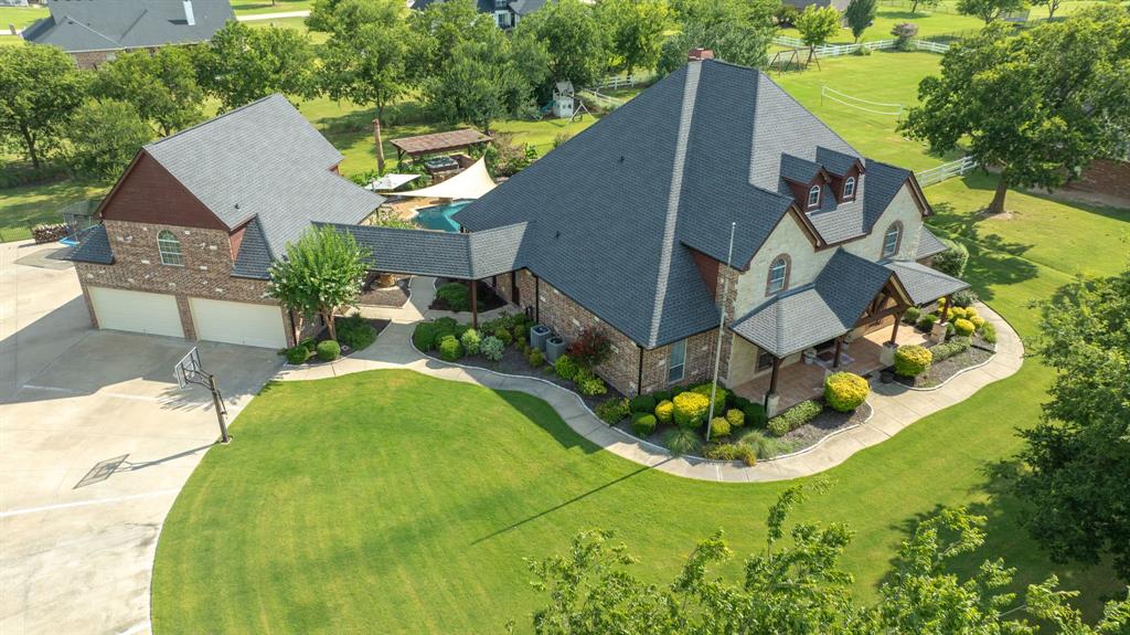 465 Equestrian Drive Property Photo 1