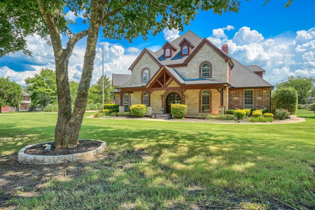 465 Equestrian Drive Property Photo 5