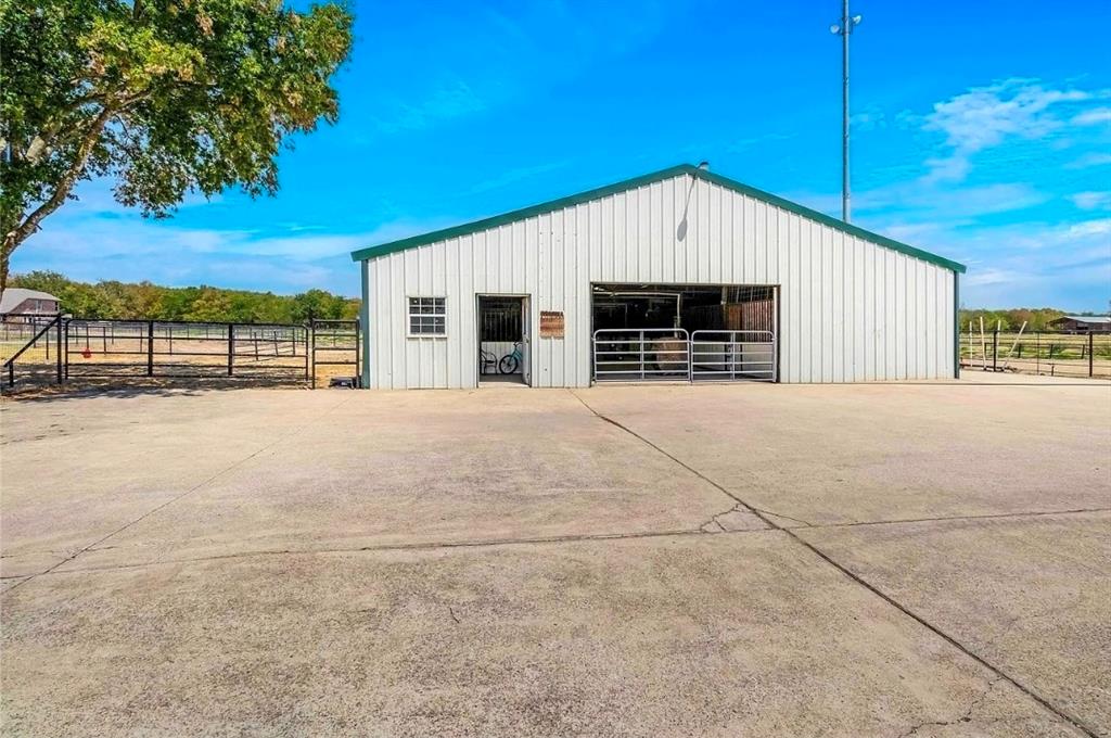 465 Equestrian Drive Property Photo 40