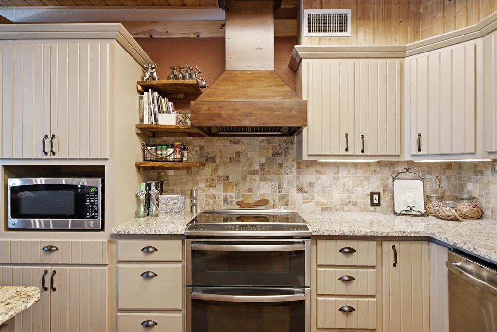 175 Private Road 3708 Property Photo 12