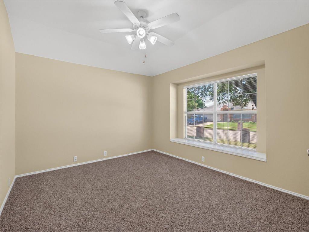3004 Sawgrass Drive Property Photo 5