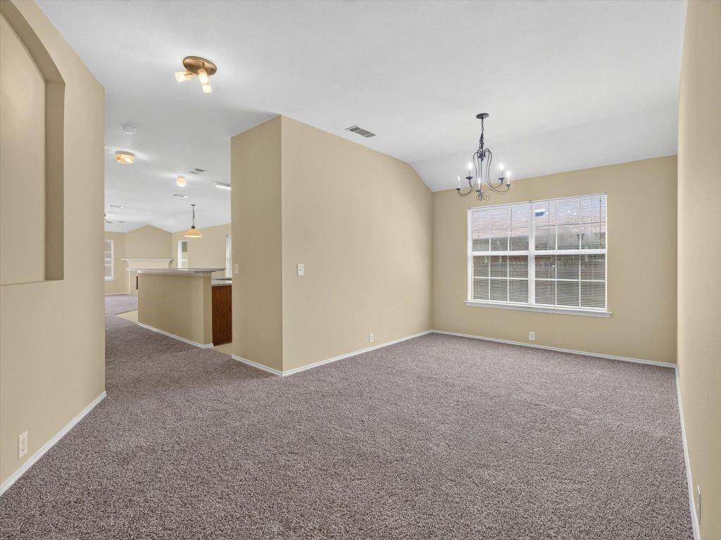 3004 Sawgrass Drive Property Photo 6
