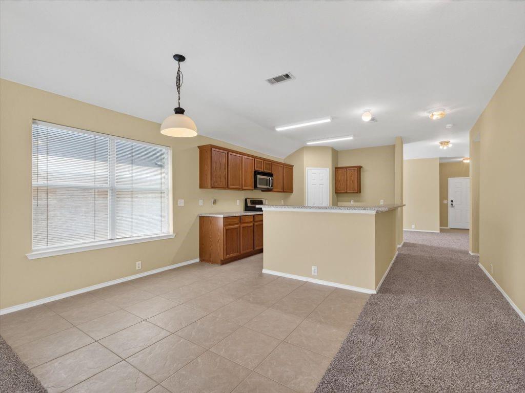 3004 Sawgrass Drive Property Photo 9