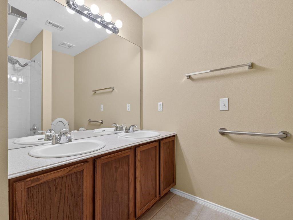 3004 Sawgrass Drive Property Photo 13