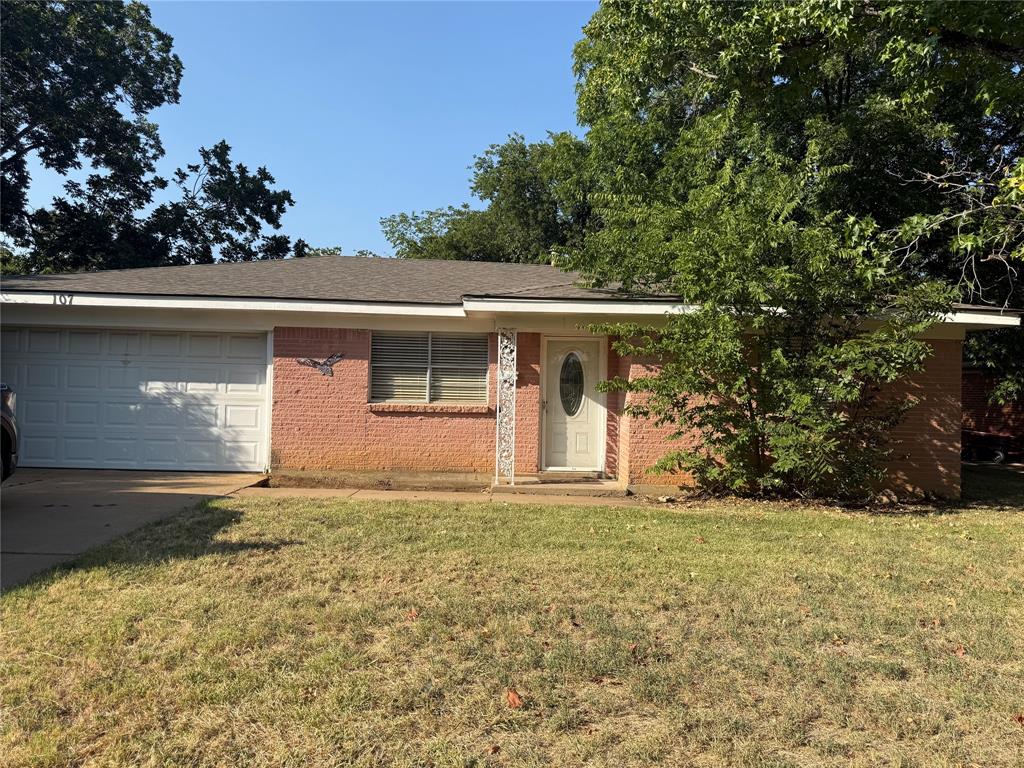 107 Se Harris Street Property Photo 1