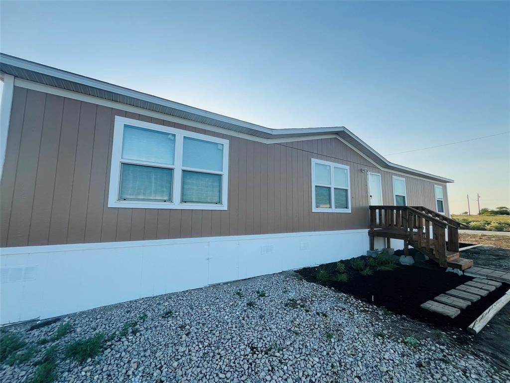 1630 Lytton Lane Property Photo 3