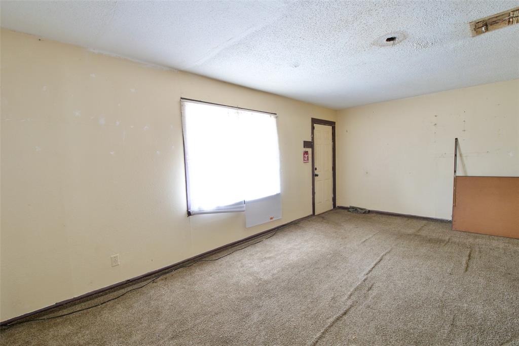 600 Hatton Street Property Photo 18