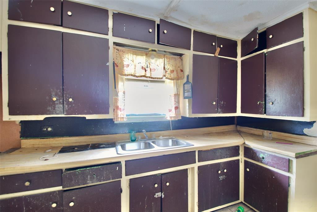 600 Hatton Street Property Photo 24