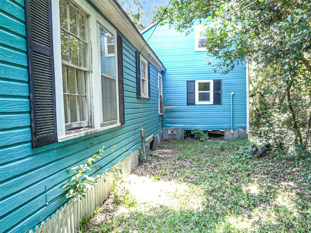 433 N Main Street Property Photo 2