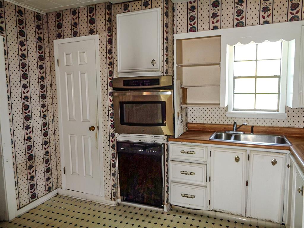 433 N Main Street Property Photo 7