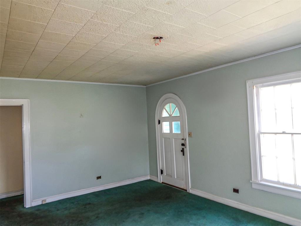 433 N Main Street Property Photo 14