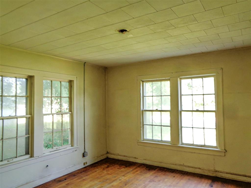 433 N Main Street Property Photo 15