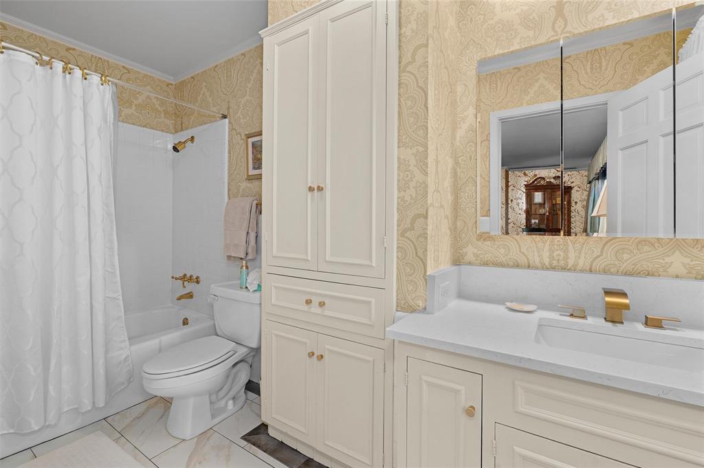 3801 Creswell 12 Property Photo 19