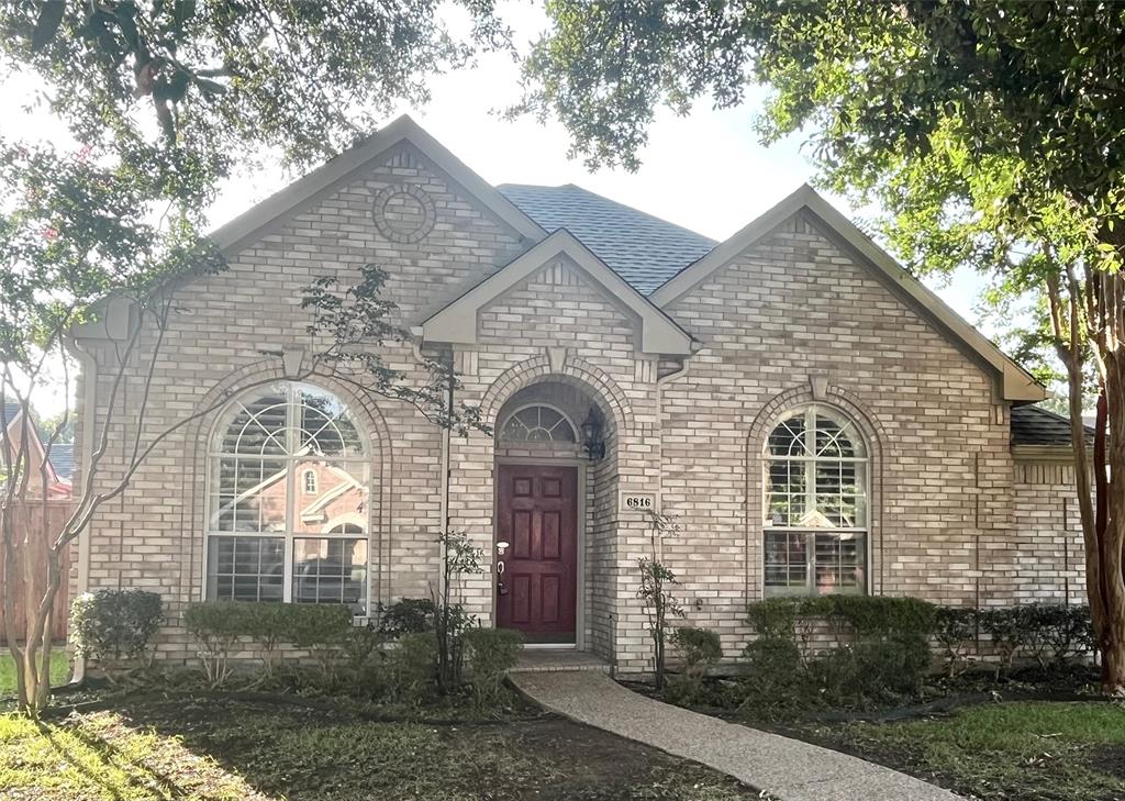 6816 Forest Hills Drive Property Photo 3
