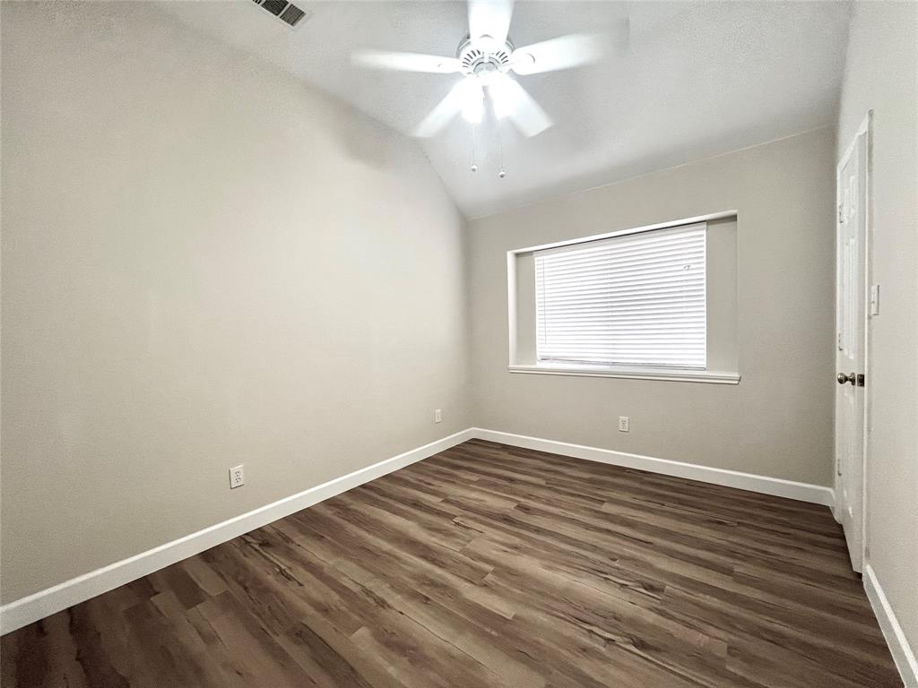 6816 Forest Hills Drive Property Photo 9