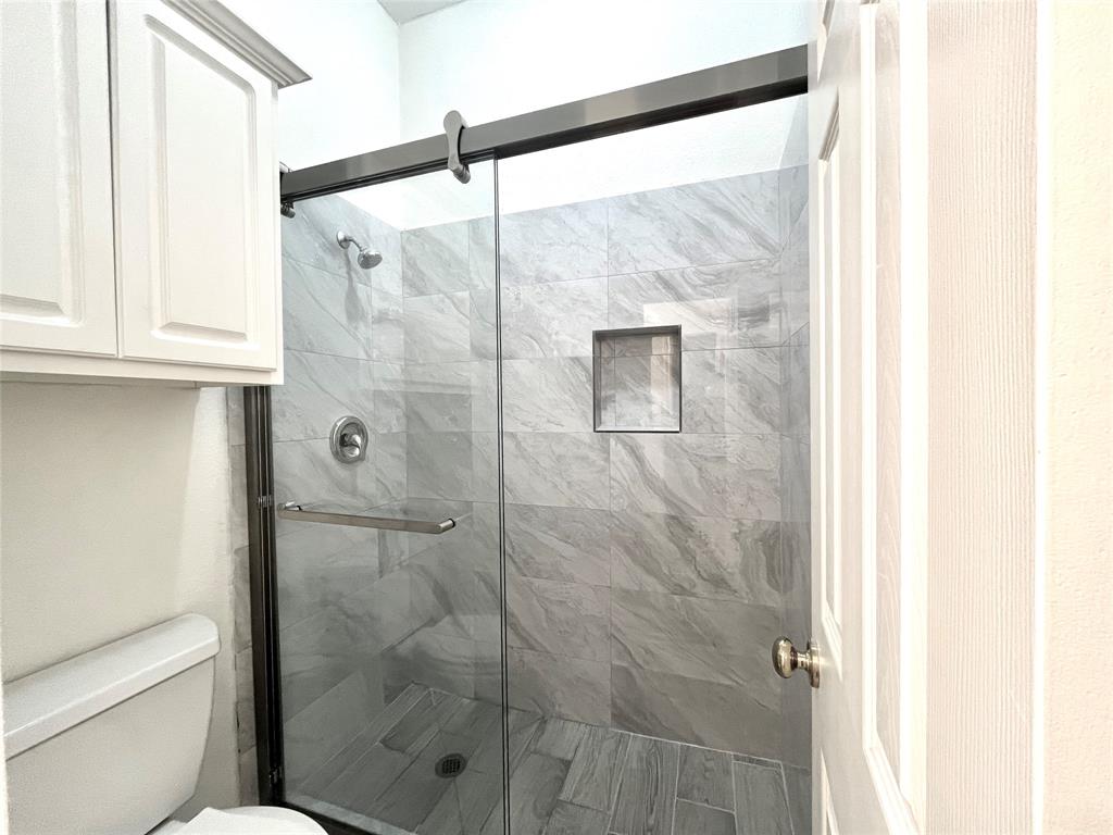 6816 Forest Hills Drive Property Photo 11