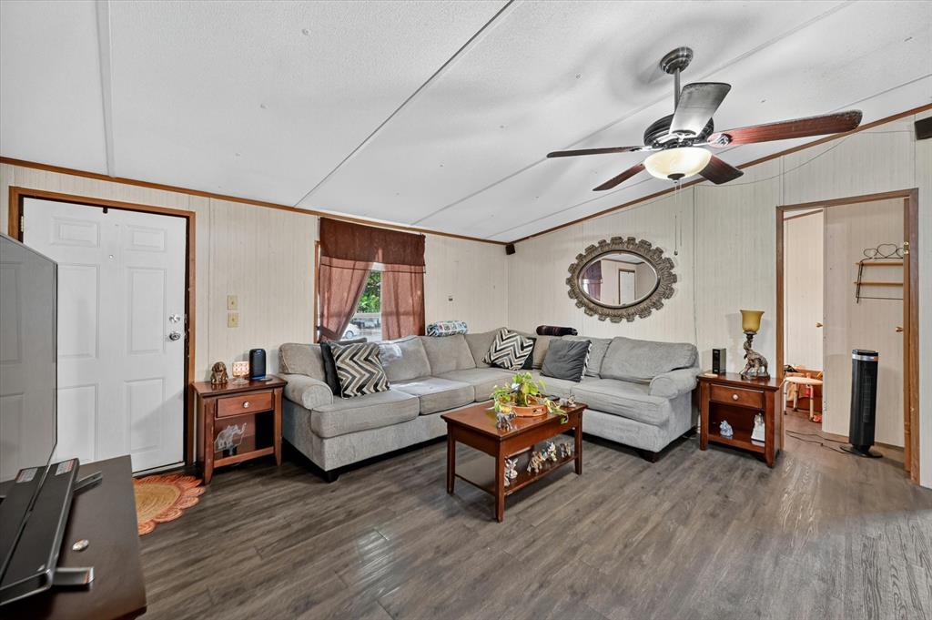 1103 Burnett Boulevard Property Photo 5