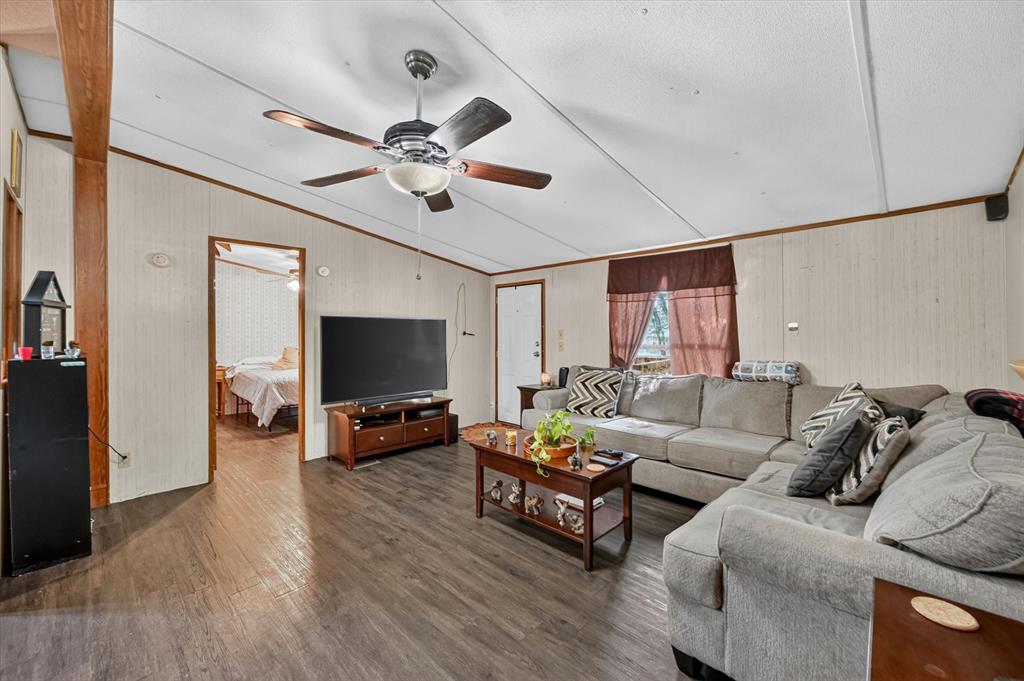 1103 Burnett Boulevard Property Photo 7
