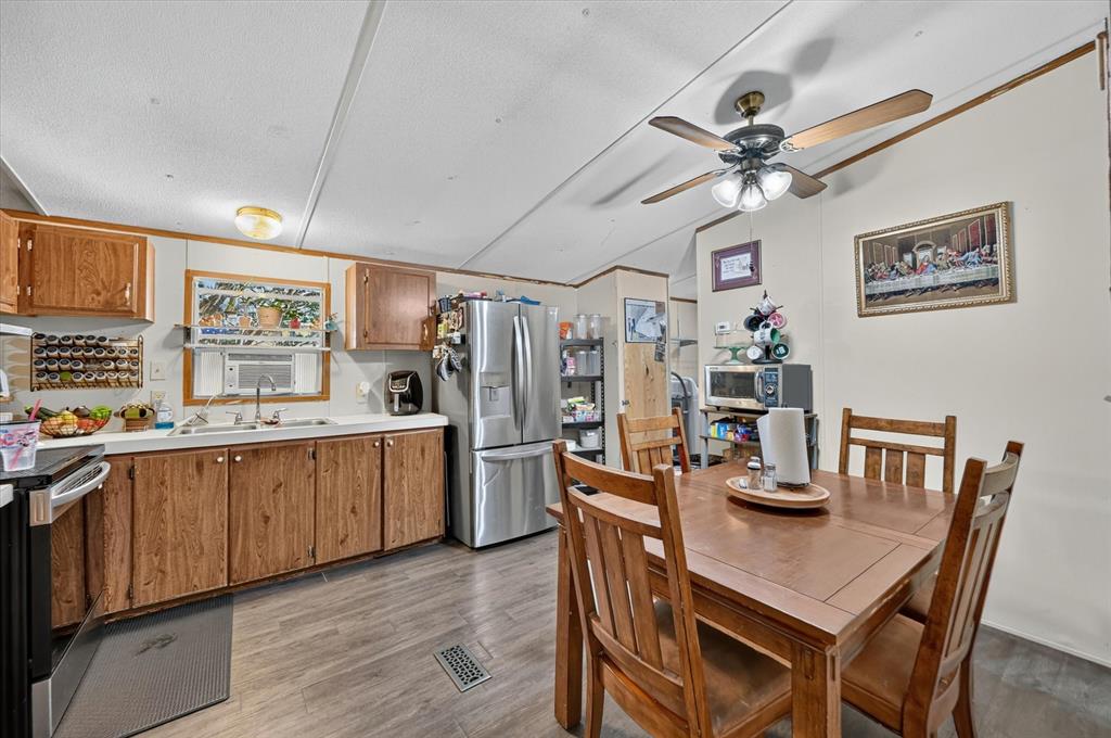 1103 Burnett Boulevard Property Photo 9