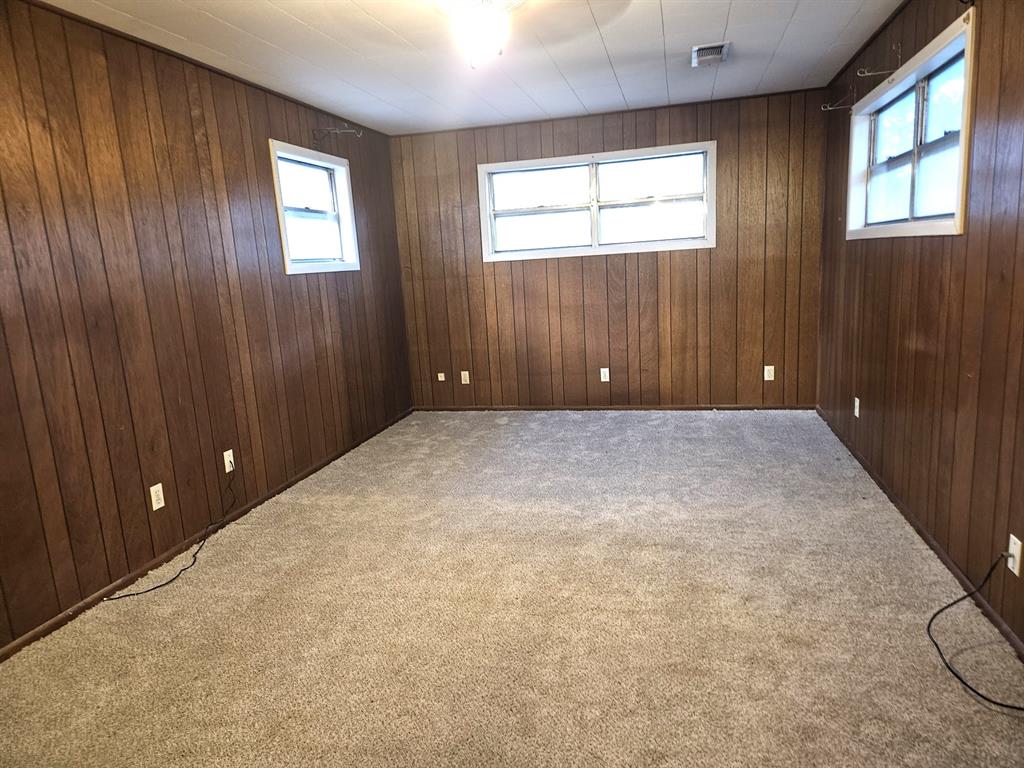 1141 Westridge Drive Property Photo 11