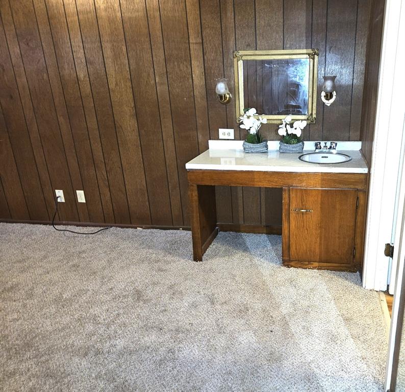 1141 Westridge Drive Property Photo 12