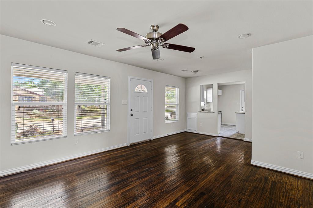 624 E Ellen Avenue Property Photo 5