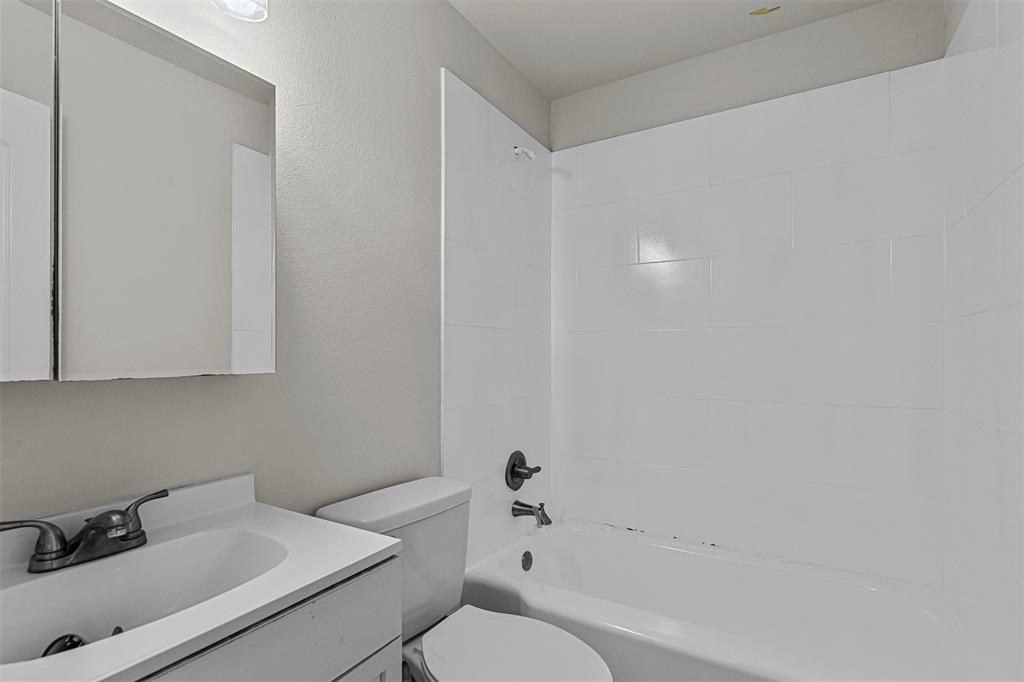 624 E Ellen Avenue Property Photo 14