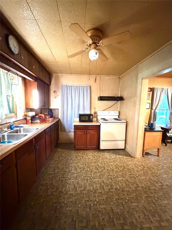 461 County Road 35950 Property Photo 9