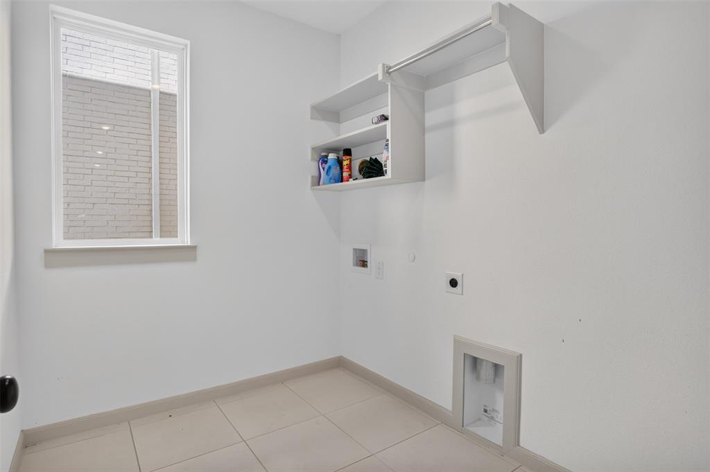 213 Scottish Way Property Photo 30