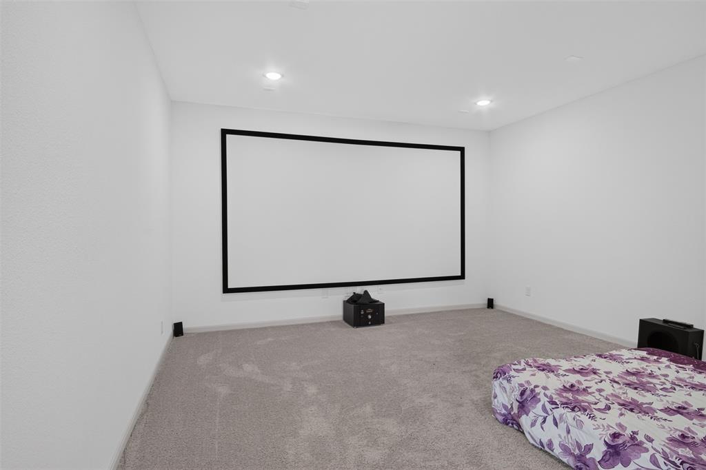 213 Scottish Way Property Photo 35