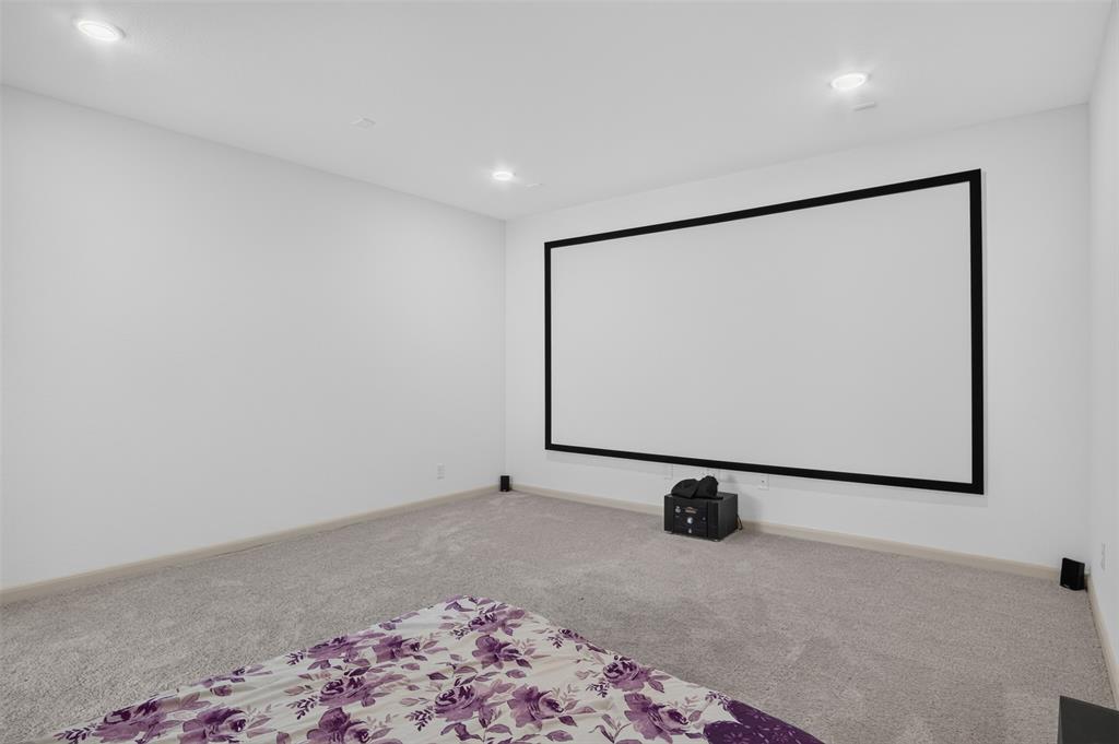 213 Scottish Way Property Photo 36