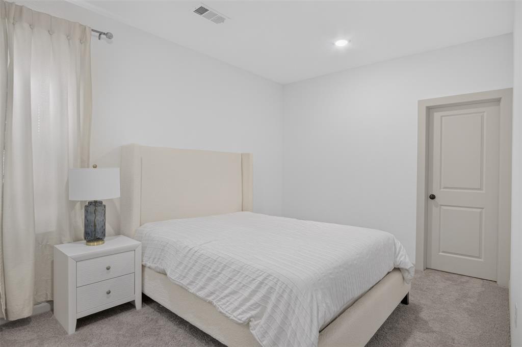213 Scottish Way Property Photo 37