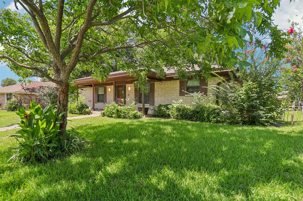 2030 Huntington Drive Property Photo 3
