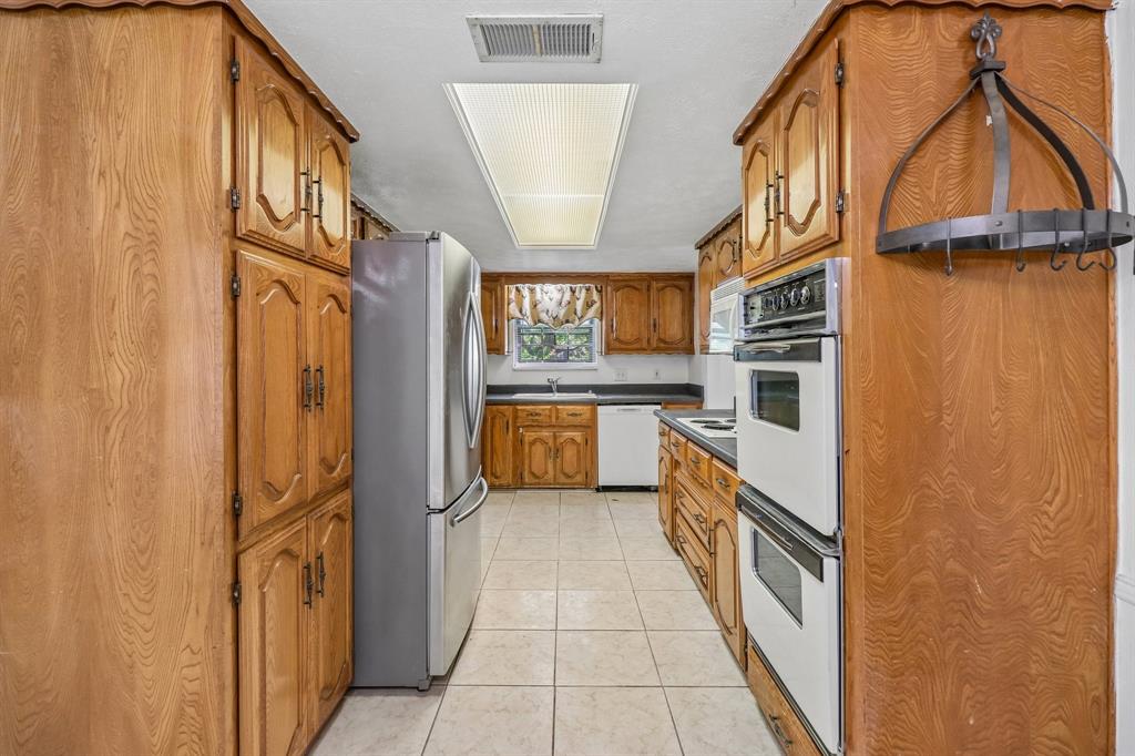 2030 Huntington Drive Property Photo 15