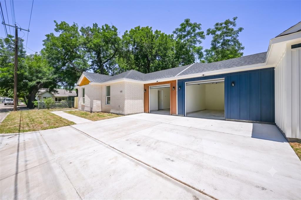 4418 Myrtle Property Photo 2